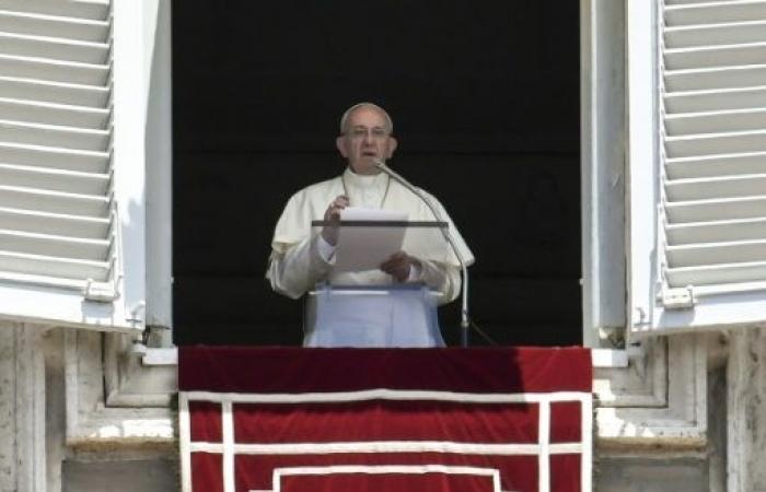 البابا يعلن بدء مراجعة القانون الكنسي حول الاعتداءات الجنسية