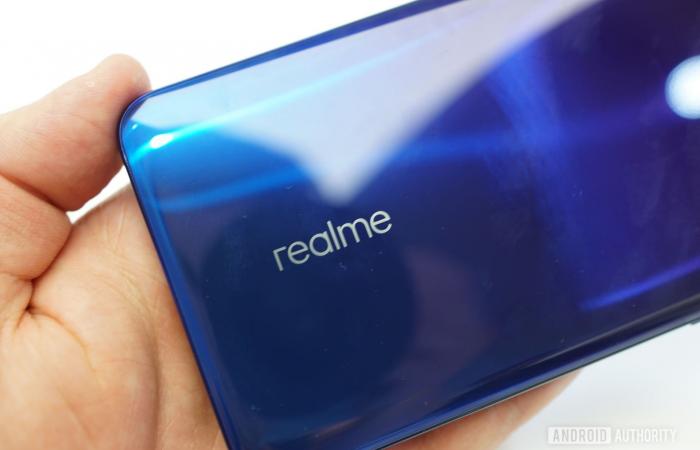 تكنولوجيا: Realme تستعد لإطلاق إصدار جديد منخفض التكلفة من هواتفها الذكية